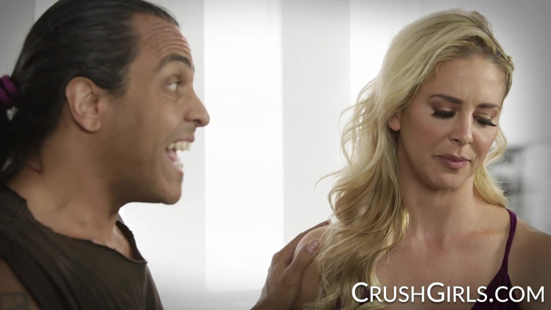 Crush Girls: Cherie Deville and her stepdaughter Honey Gold get naughty