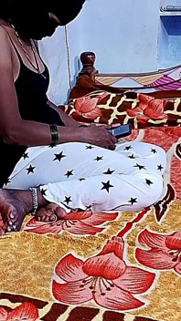 Bini india panas menjilat pepek buatan sendiri, blowjob, buah dada menekan kongkek