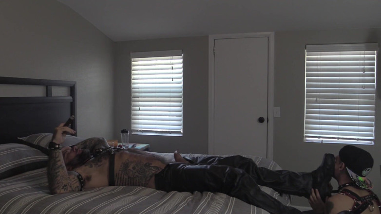 MasculineJason - Jason Collins: My submissive - leather, cigar, bareback!