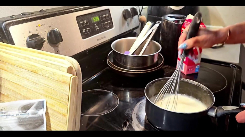 August Harper: Marry Meals: Episod 2