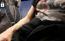 Funny boy Ger: हॉट आदमी ड्राइविंग ट्रेन में लंड मरोड़ता है और अपनी शर्ट पर वीर्य निकालता है