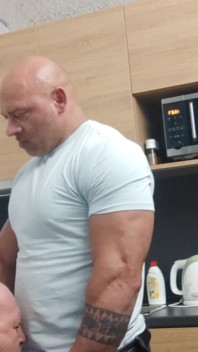 보디빌더 빨기