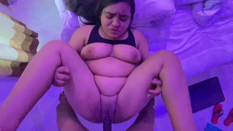 Nadiyaxxx02: Vzal jsem svou manželku do Coxova Bazaru a ošukal jsem...