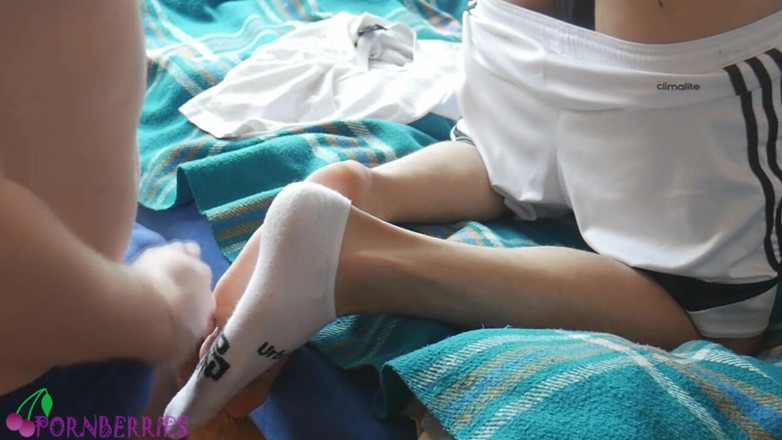 Ethan Alex: Chơi chân đầy mồ hôi từ sneaker twink