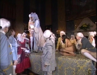 Xtime Network: L'orgia di roberto malone in costume