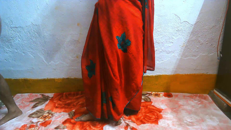 Busty Banuu: 밤에 오빠와 섹스하는 델리 발정난 여동생.