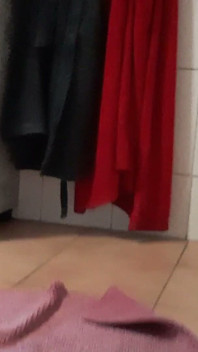 Con El Globo Desnudo En La Ducha