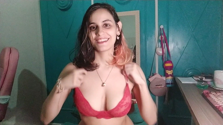 Ms Candy Bunny: Děvka trénuje tvou bývalou