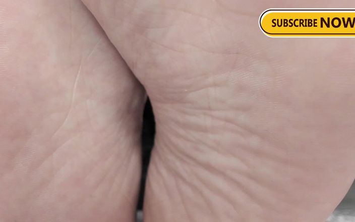 Feet lady: Degete uriașe de la degete