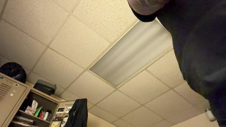 Tatted Daddy: Melancap air mani