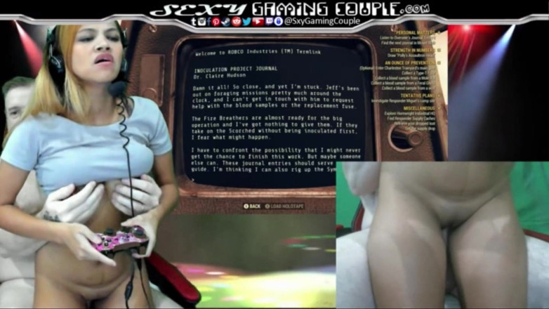 SexyGamingCouple: Fucking my hot MILF Asian wife while she is gaming -...