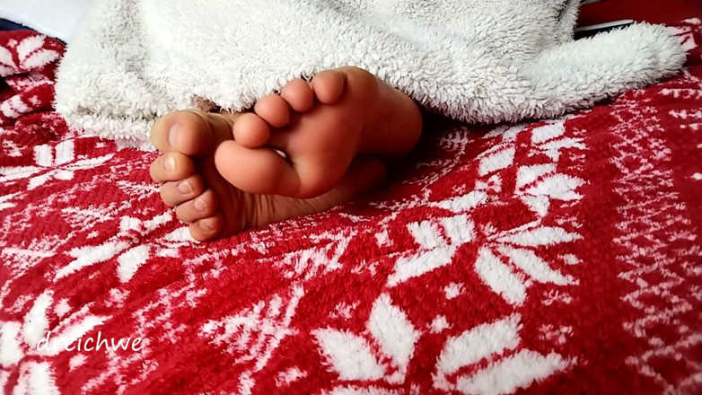 Dreichwe: Kaki indah untuk fetish favorit Anda