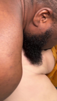 Tante semok dengan stoking seksi ini di-anal habis-habisan sama kontol raksasa pria kulit hitam