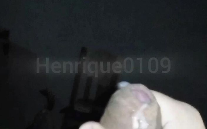 Henrique0109: Spermă zburată