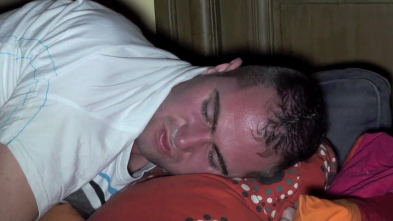French Twinks Amator videos: Ludo fucked by the big cock of the blond top...