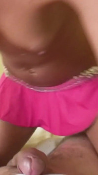 Si blonde miang seksi dengan pepek ketat yang sangat panas dan dicukur sangat bagus untuk menghisap zakar keras saya untuk membuatkan saya pancut