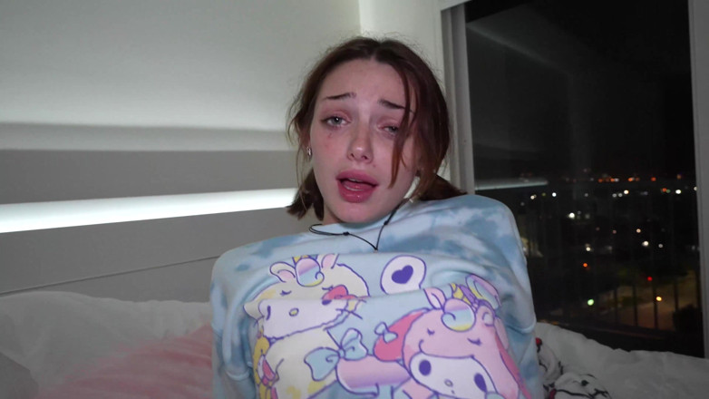 Shrooms Q: Tata fetysz z Johnnym Love squirting na jego wielkim kutasie