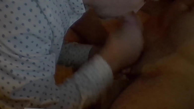 Double-Dutchies: Kommer hem från jobbet - Martin äter 2 enorma massor av sperma