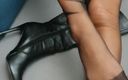 Coryna nylon: Bas noirs et bottes noires