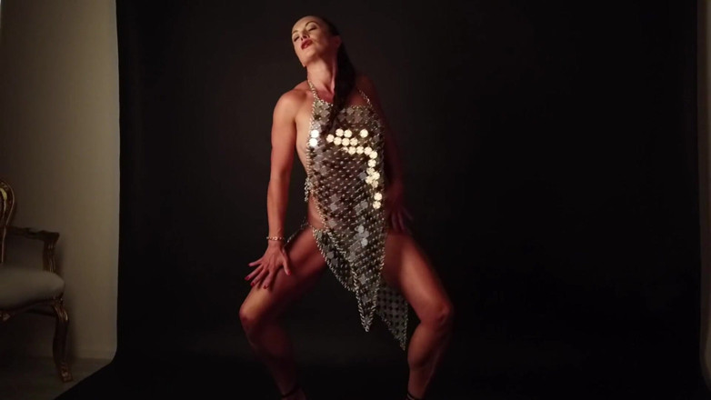 Amalie von Stein: Chainmail încearcă Luna Design de la Ero Chains
