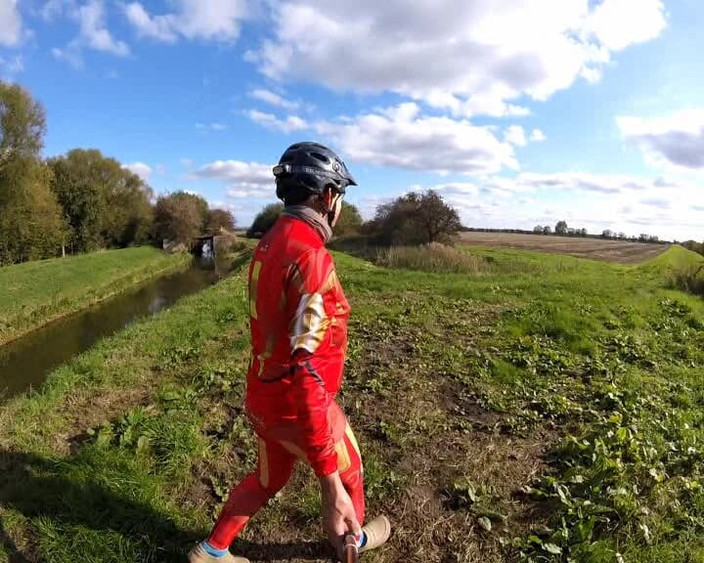 Andy: Jízda na kole