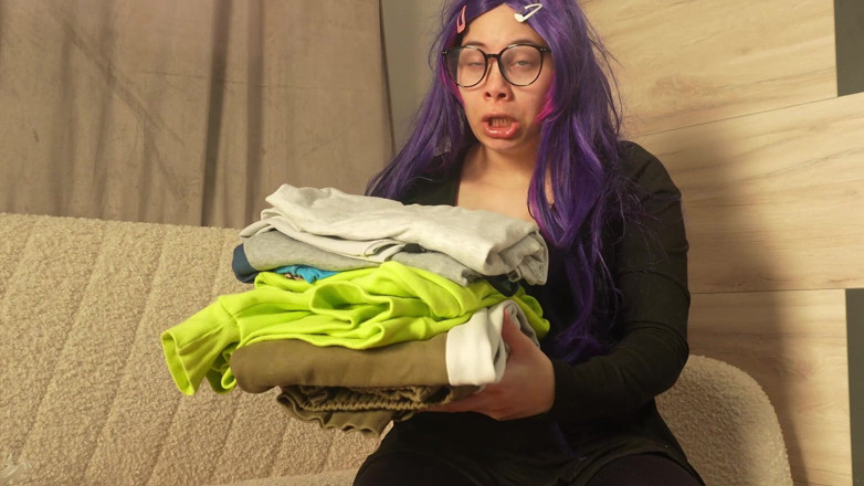 AmayaMori: Sneezing Nonstop After Smelling This Flower It Escalated Fast