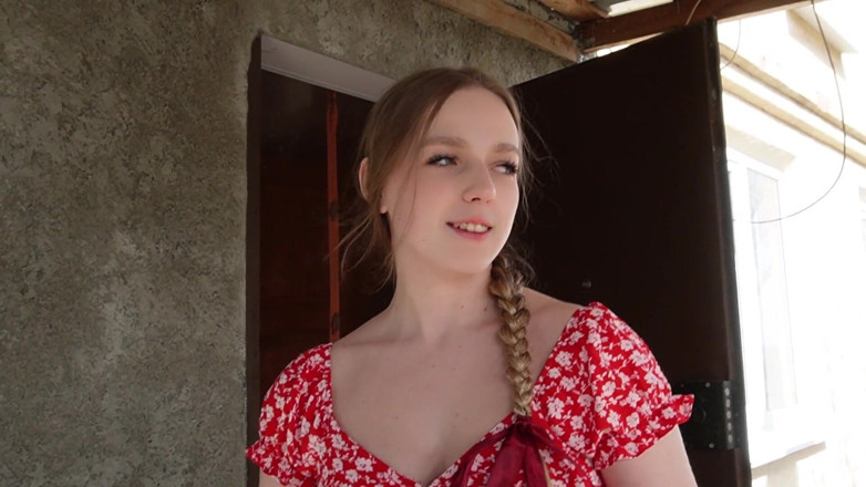 Arisha Mills: มาจากเมืองแล้วเย็ดชาวนาในฟาร์มรวม