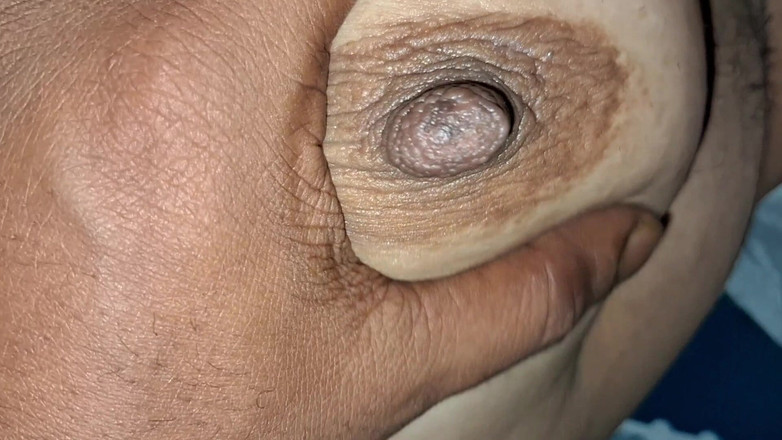 Catchybusty: Ncr Desi Bhabhiji Vuole leccare