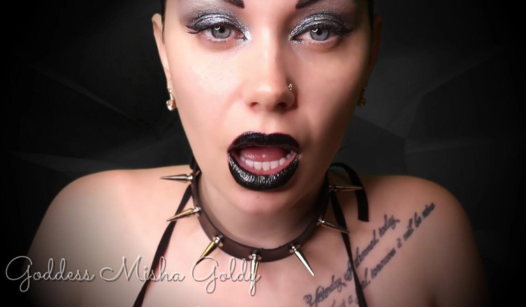 Goddess Misha Goldy: Napij se plivačky mé bohyně, poražené a sperma, zatímco ho...