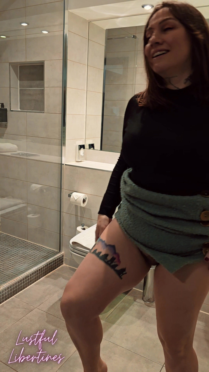 Lustful Libertines: Вот Как Я Заселяюсь В Отель