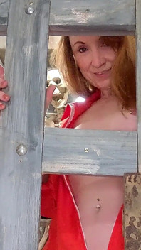 Sucking off the Prison Guard