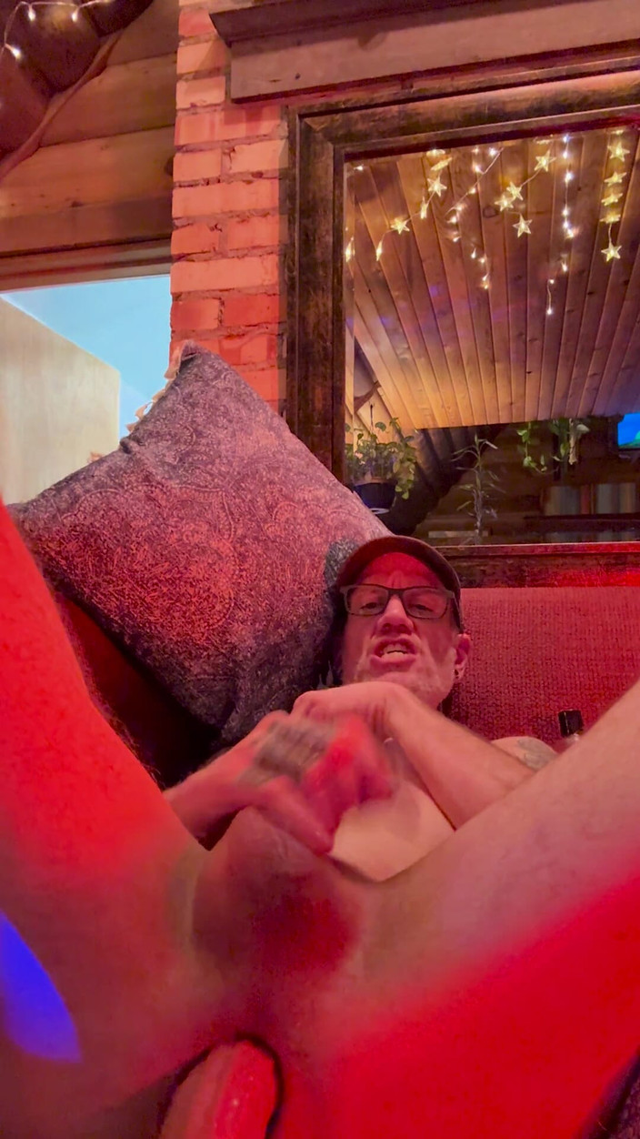 Douglas James: Solo otter masturbação rodada 2