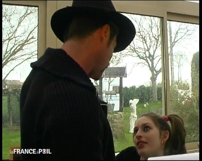 Rue Chaude: ティトゥ先生は非常に倒錯的な教師です