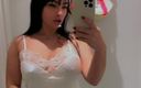 Emanuelly Raquel: Selfie in der umkleidekabine