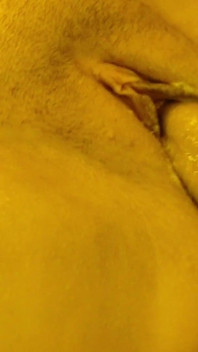 Dikongkek di atas oleh suami cuckold saya sehingga dia pancut ke dalam saya