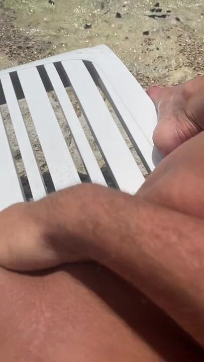 Spuirtcouplexxxx: Méga squirt sur la plage de Valalta, près du Schweinchenstrand...