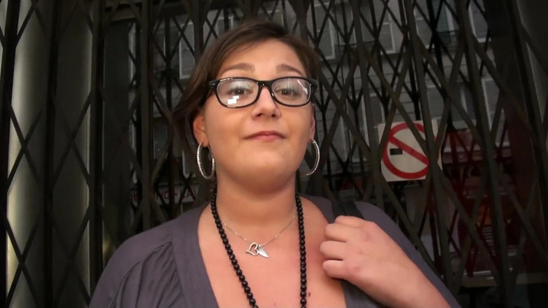 Max Casanova: Bacieremo il tuo vicino dell'edificio