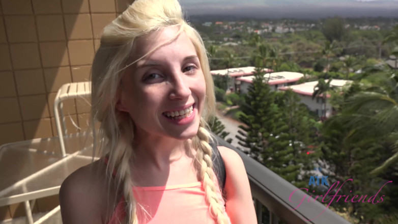 ATK Fans (Girlfriends): Piper Perri ile Hawaii'de sanal tatil bölüm 1