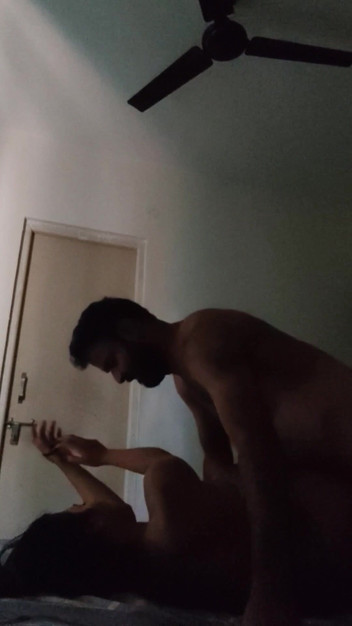 ItemRiya05: Fucked My Slutty Indian Desi Girlfriend with Hindi Audio