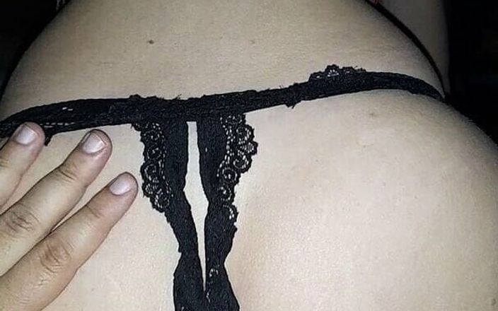 Audrey: तंग फिलीपीनी गांड की विशाल अजीब लंड से चुदाई