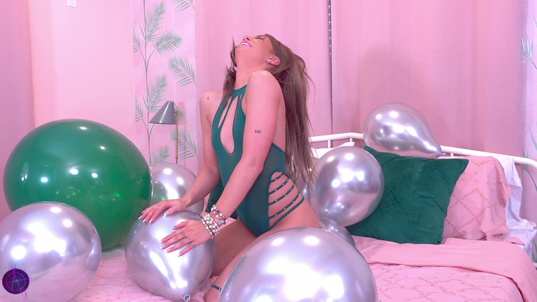 Nicky Rebel: Jojo Austin fa esbatte la sua omosa ciliegia 4K