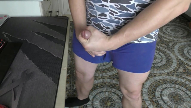 qaz11: handjob on cam-253