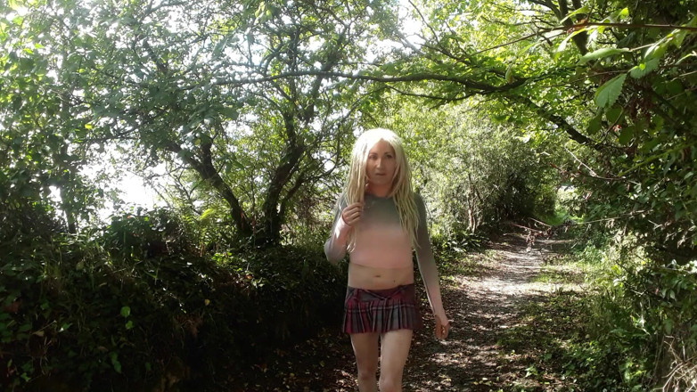 The Midnight Minx: Masturbare cu pula pe picioare Themidnightminx