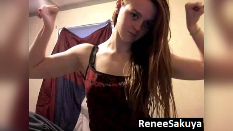 Renee Sakuya: Bicep flexing