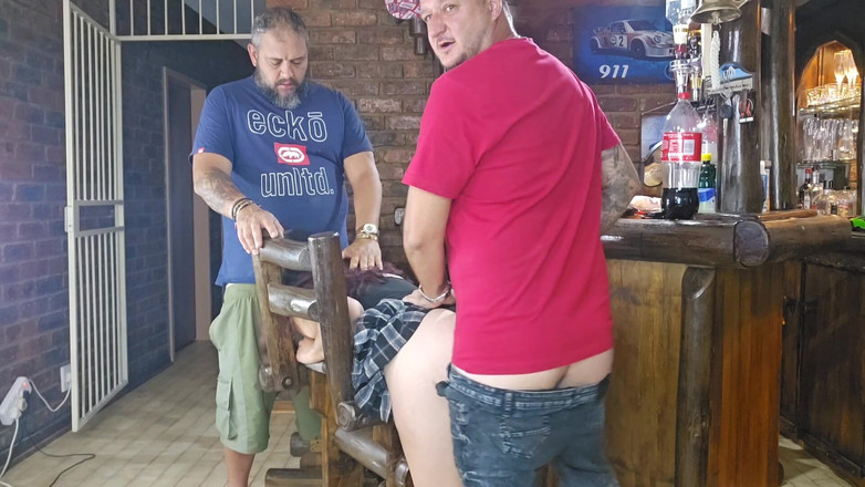 Sparowdox: Lass uns meine freundin ficken