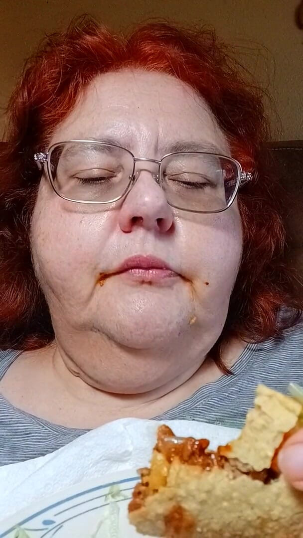 BBW nurse Vicki adventures with friends: Ate a big meal homemade taco dinner