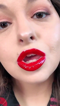 Glossy Red Lips JOI