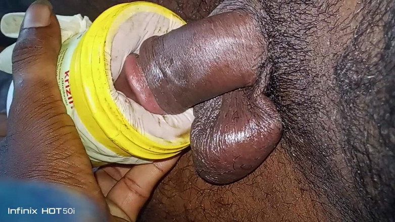 Md shipon: Une fille magnifique mange la sienne