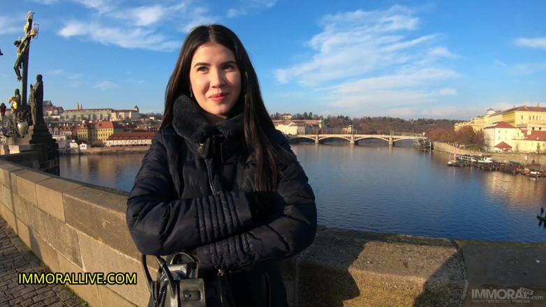 Immoral Family: Pregnant stepdaughter takes out her competition on Christmas! Jennifer Mendez...