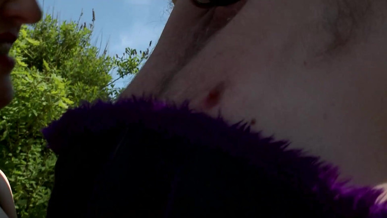 German BDSM MMV: Büyük götlü esmer bdsm eğitimi alana kadar ormanda sikişiyor